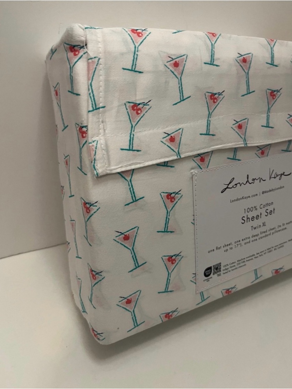 London Kaye Twin XL Size Cotton Sheet Set Martini Glasses Print White Pink Green - Picture 10 of 12